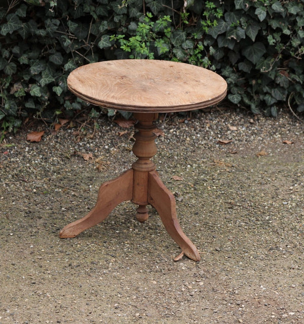 Antiek Rond Tafeltje - 0405.T